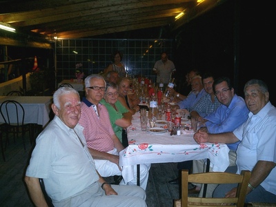 Συνεχίζει με εξορμήσεις την προεκλογική ...