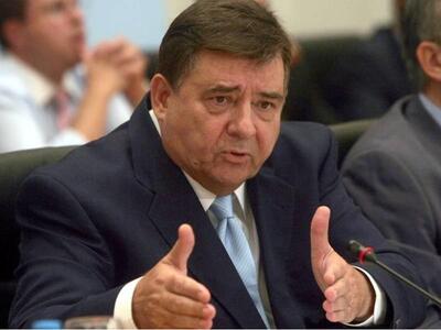 Καρατζαφέρης: Η καθυστέρηση εκθέτει τη χ...