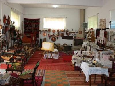 Γιαννιτσοχώρi Hλείας: Λαογραφικό μουσείο...