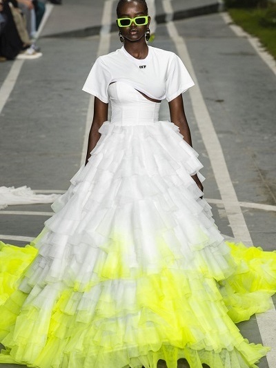 OFF WHITE