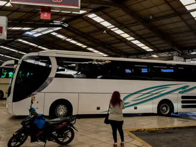 ΚΤΕΛ vs Κυβέρνηση: Κόντρα για το συγκοιν...