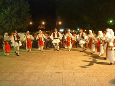 Σε Φεστιβάλ παραδοσιακών χορών στη Χίο μ...