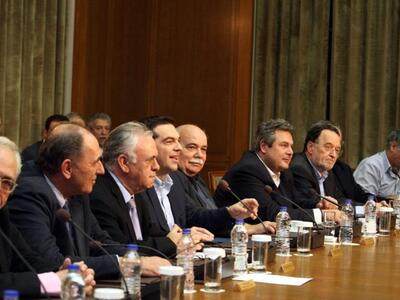 Οι νέες φήμες για ανασχηματισμό, η προσπ...