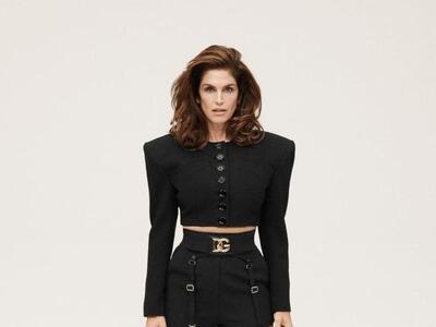 Η Σίντι Κρόφορντ επιστρέφει αγέρωχη στο ...