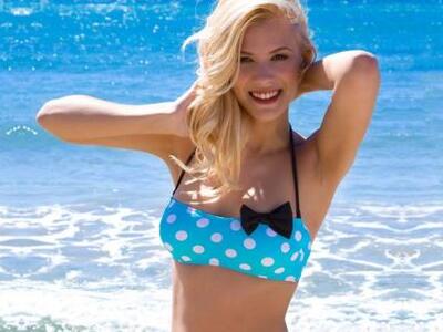 Η Λάουρα Νάργες σε ρόλο... Πάμελα Άντερσ...