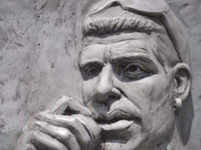 Λαϊκή ενότητα:«Σύμβολο των αγώνων για ελ...