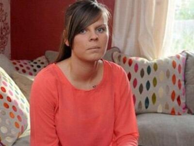 22χρονη ξύπνησε και είδε το γείτονά της ...