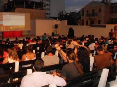 Πάτρα: Με τον "Django, Ο Τιμωρός&qu...