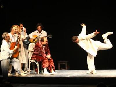 Πάτρα: Γέμισε το Δημοτικό Θέατρο για την...