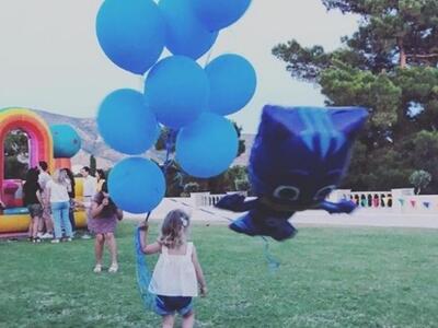 H κόρη της Βίκυς Καγιά έγινε τριών ετών-...