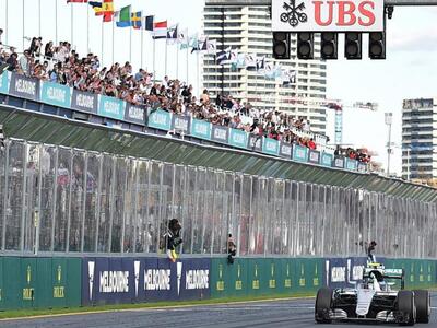 Φόρμουλα 1: Το 2 στα 2 για τον Νίκο Ρόσμ...