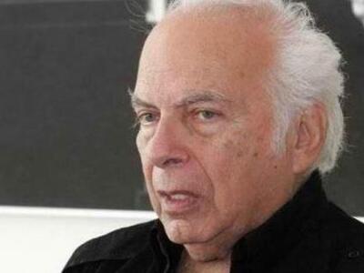 «Πόρνη» αποκαλεί την Χρυσή Αυγή γνωστός ...