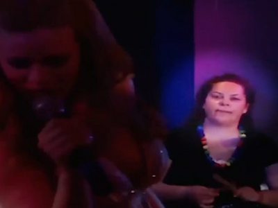 Η εμφάνιση της Ματούλας Ζαμάνη στο Παρά ...