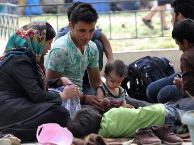 Στρατιές προσφύγων και μεταναστών ...λιά...