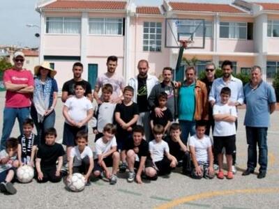 Ο Παναιγιάλειος επισκέφθηκε μαθητές δημο...