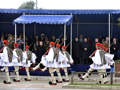 Μόνο πεζοπόρα τμήματα στην παρέλαση και στην Πάτρα