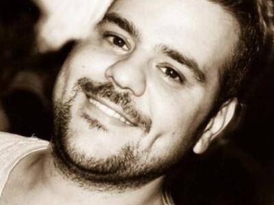 Πάτρα:Ο Σπύρος Πανταζόπουλος τραγουδάει ...