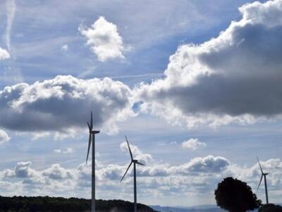 Πάνω από 1.300 μεγαβάτ νέας αιολικής ισχ...