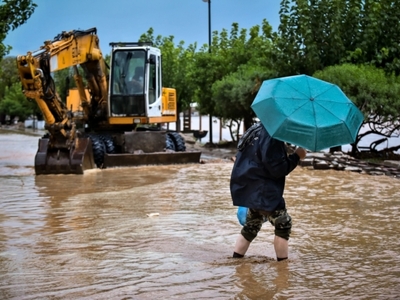 Δραματικό μήνυμα Μπέου: Ανεβείτε σε ψηλο...