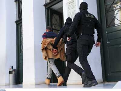 Δικηγόρος 11χρονης: Εξωφρενικές χυδαιότη...