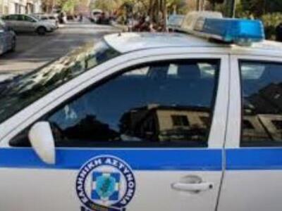 Έστειλαν τρεις ναυτικές φωτοβολίδες στη ...