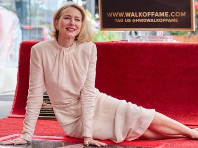 Η ηθοποιός Ναόμι Γουότς απέκτησε αστέρι ...