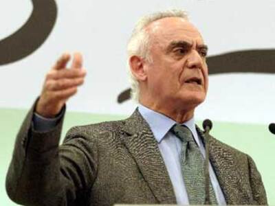 Πρώην υπουργοί βάζουν πλώρη για περιφερειάρχες 