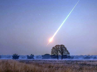 Μάγχη: Πτώση αστεροειδή φώτισε τον ουραν...
