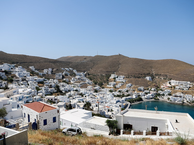 Observer: Προτείνει 13 ελληνικά νησιά γι...