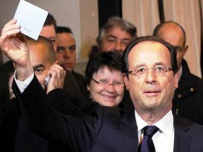 Ολάντ: Οφείλουμε στην Ελλάδα την υποστήρ...