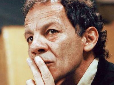 Σταύρος Ξαρχάκος – «Μας σκότωσαν το όνει...