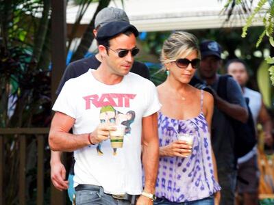 Τζένιφερ Άνιστον και Τζάστιν Θερού προσπ...