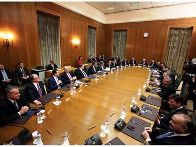 Η κυβέρνηση έπεσε - Στις 25 Ιανουαρίου ο...