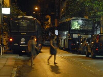 Eπίθεση με μολότοφ τη νύχτα στα γραφεία του ΠΑΣΟΚ