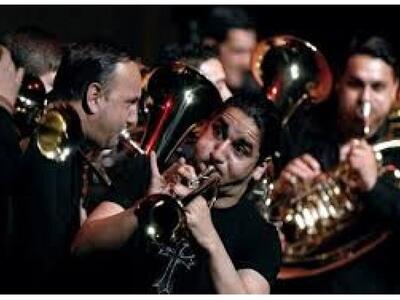 Τσίκνα και Balkan ρυθμοί από τον Μάρκο Μ...