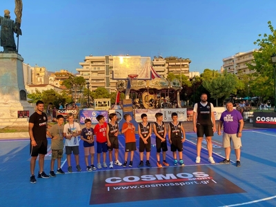 Επιτυχημένο παρά την απουσία του κόσμου ...