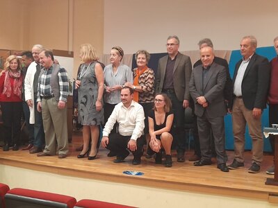 Η θεατρική παράσταση «Οι Γαμπροί της Ευτ...