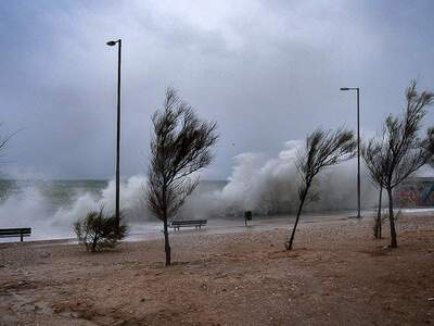 41άρια και θυελλώδεις άνεμοι: Σκληρές κα...