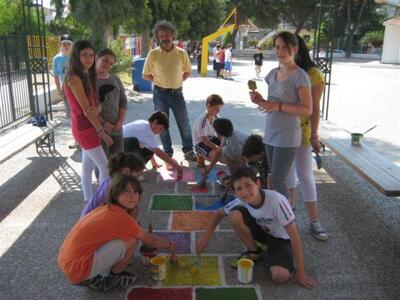 ΑΓΑΦΡΟΝική υπερπαραγωγή στο Δημοτικό και...