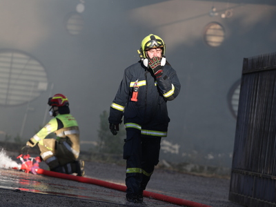 Φωτιά στις Αχαρνές: Κάηκαν ολοσχερώς επι...
