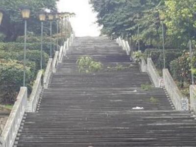 Πάτρα:Ομπρέλα ...υπό μάλης και αύριο! ΔΕ...