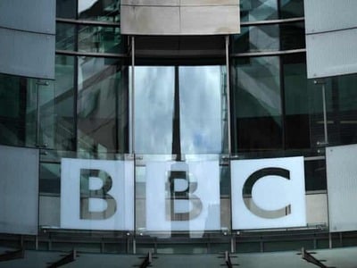 Το BBC καταργεί 382 θέσεις εργασίας με σ...