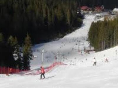 Τουλάχιστον 20.000 Ελληνες πήγαν στη Βου...