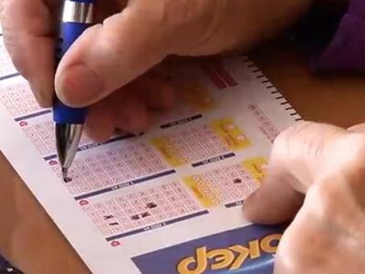 Στο πρακτορείο του Στέφανου Δημητρόπουλο...