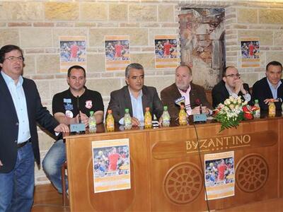 Η Ορμή Λουξ πανέτοιμη για την κατάκτηση ...