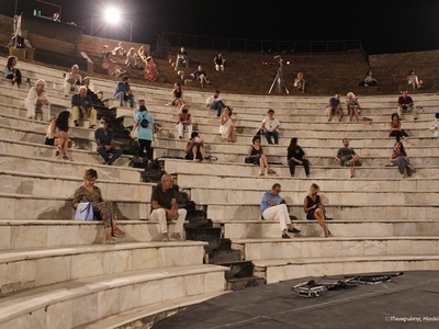 Ο απόηχος των παραστάσεων "Το Δάνει...
