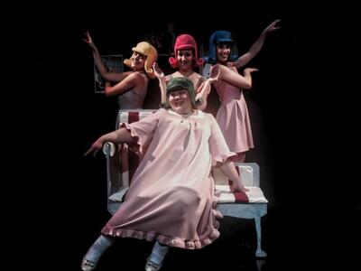 Η κωμωδία «Οικογένεια Μπες Βγες» από την...