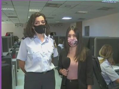 Μέσα στο τηλεφωνικό κέντρο του 100