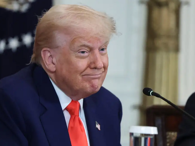 Παραμένουν οι δασμοί του Ντόναλντ Τραμπ