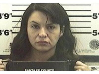 Καθηγήτρια βίασε μαθητή της μέσα στην τάξη!!!